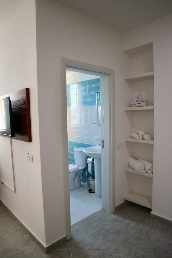 Dua Apartments Shengjin Bagian luar foto